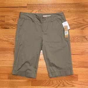 NWT DKNY Olive Women's Bermudas